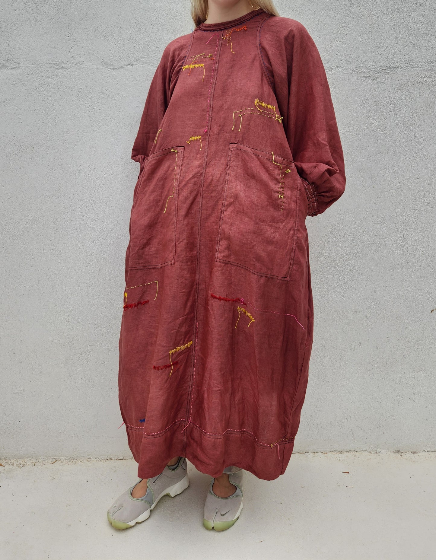 LINEN LIEF DRESS W/ EMBROIDERY