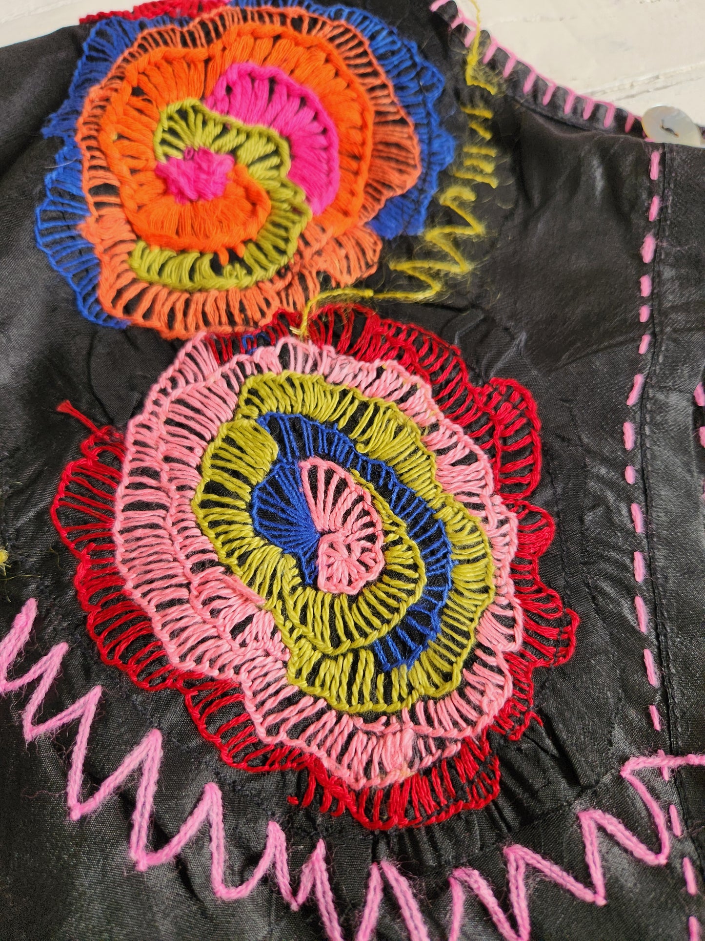 EMBROIDERED SILK T-SHIRT