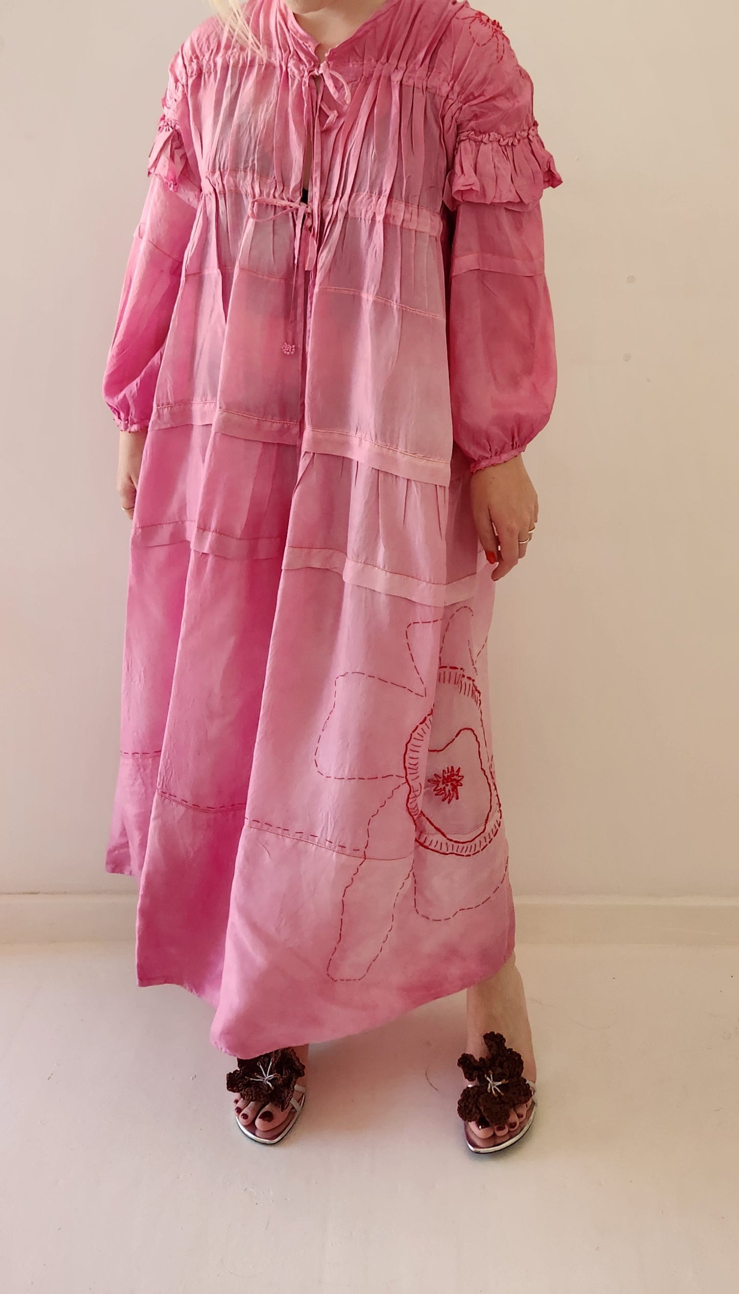 EMBROIDERED GATHER DRESS