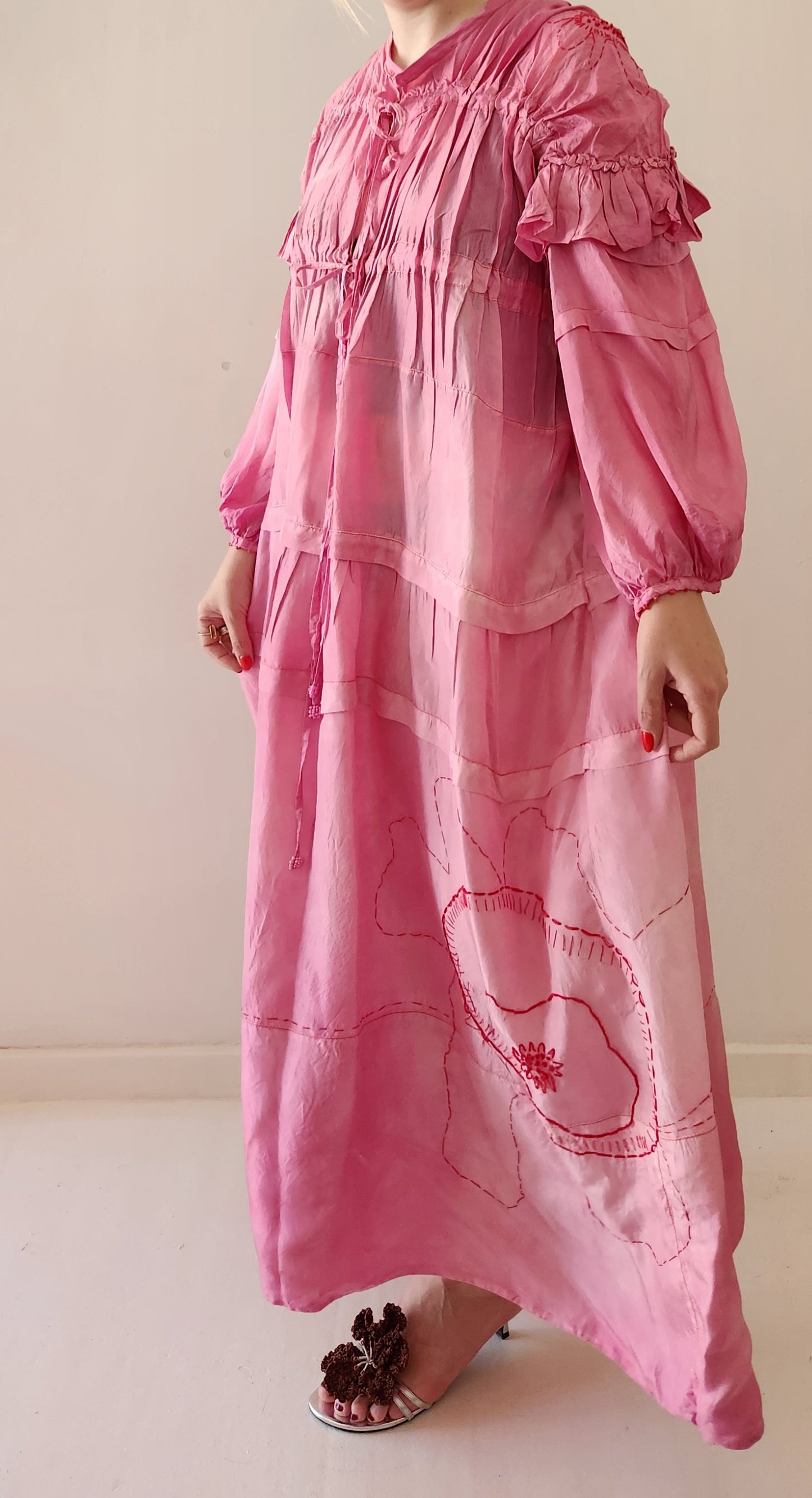 EMBROIDERED GATHER DRESS