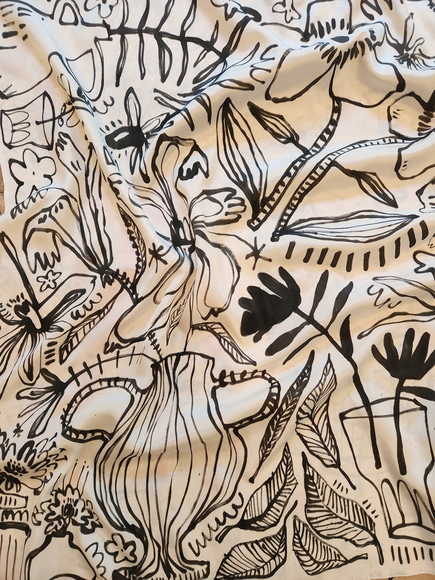 Hand painted silk scarf - BLOM STREEP 1